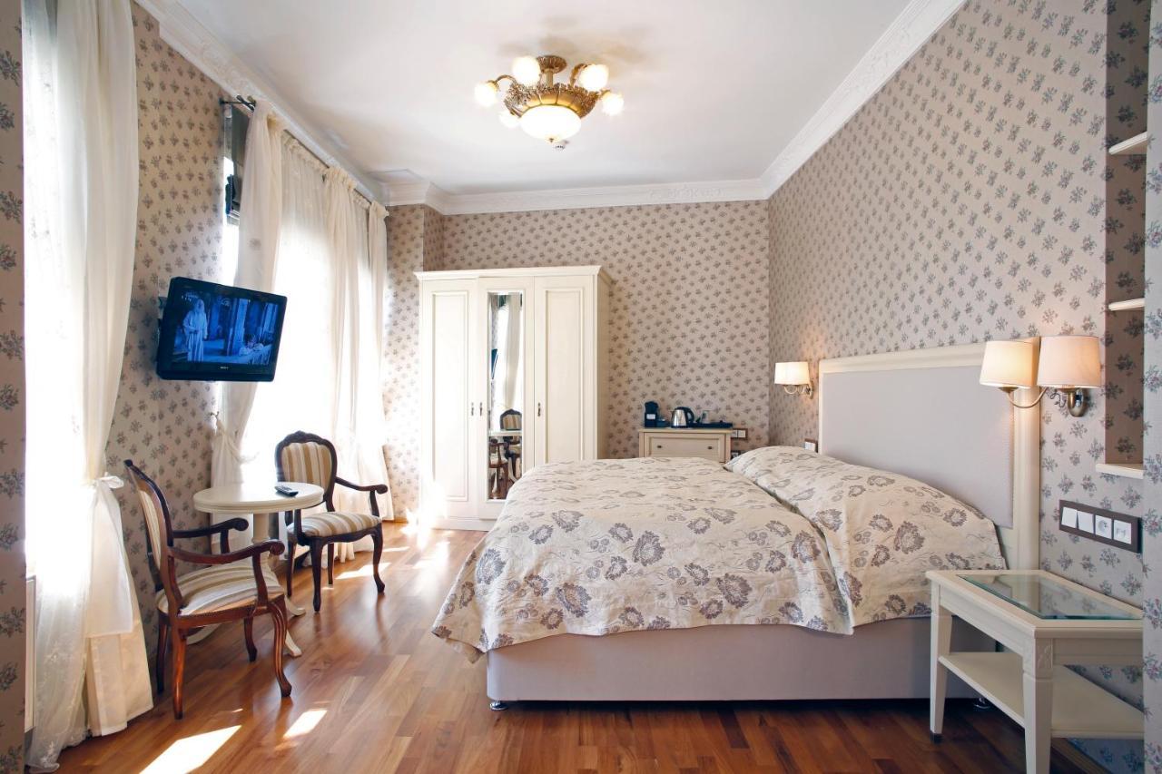 Comfort Double Room or Twin Room Wellness Swimming Pool Access
