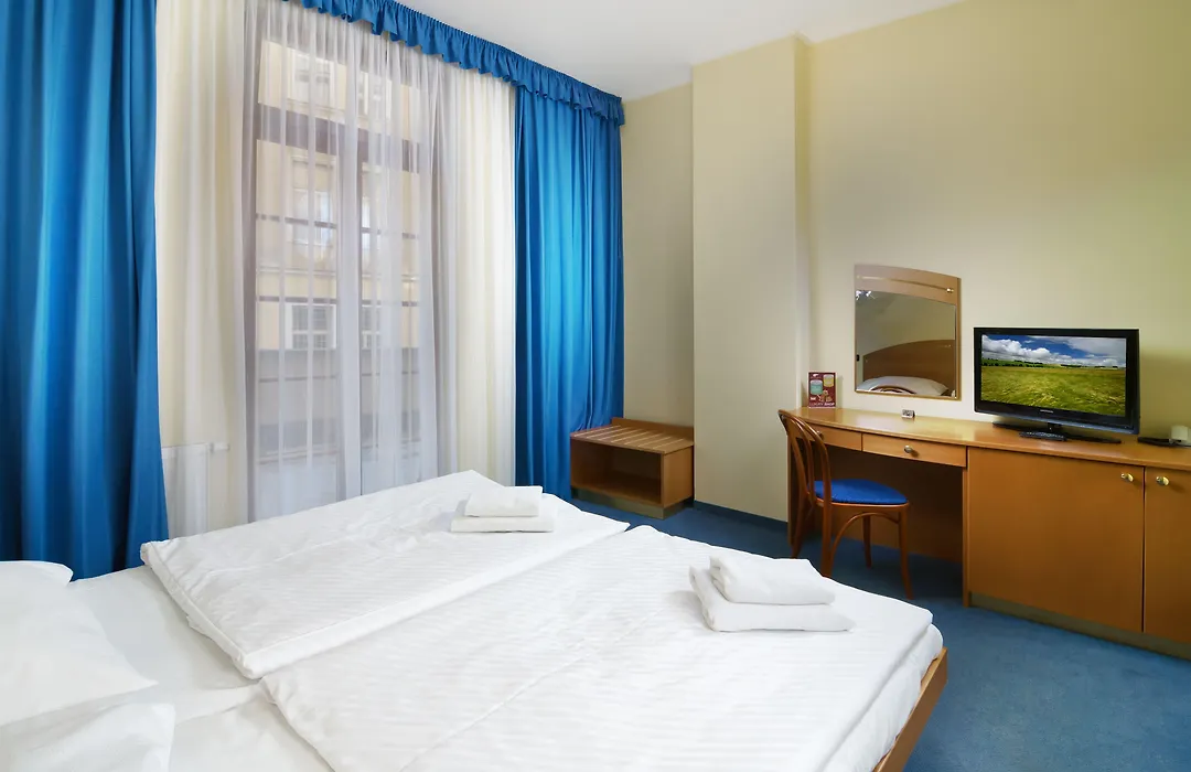 Hotel Ruze-1