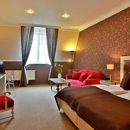 Promenada Romantic Hotel-3